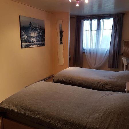 Hotel De La Gare, Vendlincourt Екстериор снимка